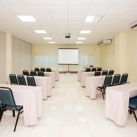 Rede Andrade Comfort Natal Luaran gambar